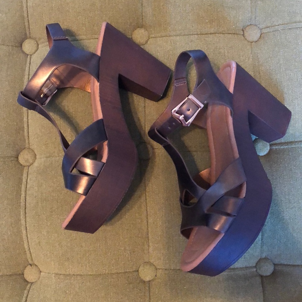 Top Moda Wooden Platform Sandal/ Size 8.5